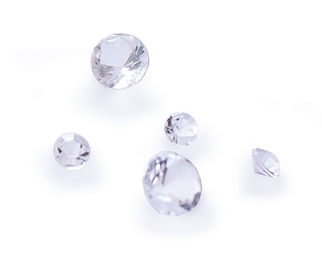 透明ダイヤモンド５石